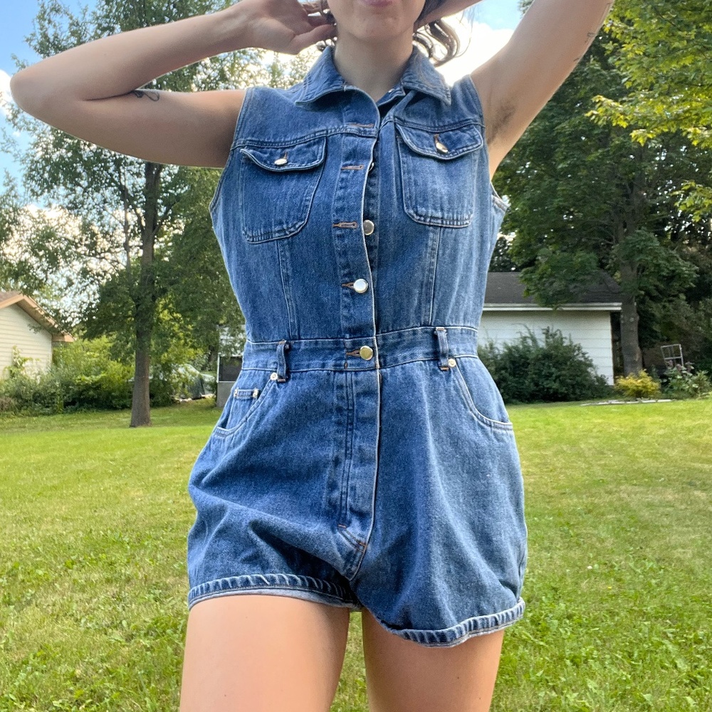 HIGH WAISTED VINTAGE DENIM ROMPER